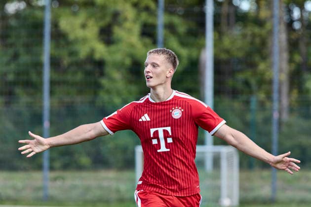 DFB-POKAL Junioren, FC Bayern München (U19) vs FC Ingolstadt (U19), München FC Bayern, München FC Bayern (U19), Ingolstadt FC, Ingolstadt FC (U19), Torjubel 2026-08-29 in München (FC Bayern Campus) Goal (Tor) FC Bayern München 4:2 OSMANI Erblin (FC Bayern München (U19) Defensives Mittelfeld Nr8-FCB(U19)8), MARBACH Louis (FC Ingolstadt (U19) Torwart Nr22-FCI(U19)22) sportworld München FC Bayern Campus Bayern Deutschland