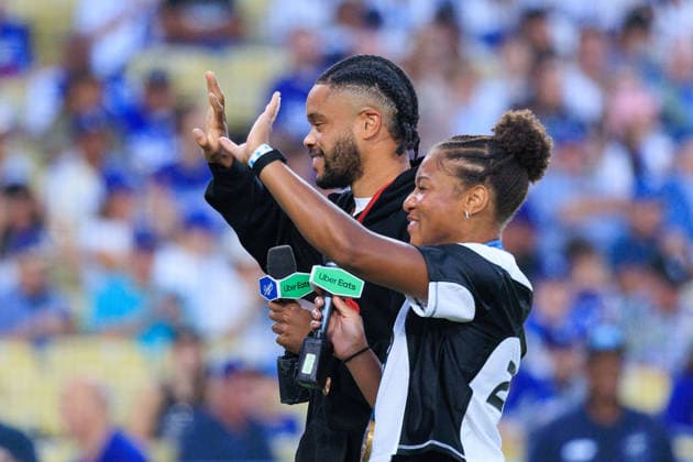 September 4, 2026, Los Angeles, California, USA: Olympic rugby bronze medalist Ariana Ramsey, left, and Paralympic gold medalist in track and field Noah Malone lead the Ã¢â‚¬oeItÃ¢â‚¬â ¢s time for Dodger baseball!Ã¢â‚¬Â cheer before a regular-season MLB, Baseball Herren, USA game between the Los Angeles Dodgers and the Washington Nationals on Friday, Sept. 4, 2026, at Dodger Stadium in Los Angeles, California. JAVIER ROJAS PI Los Angeles USA - ZUMAp124 20260904_zaa_p124_016 Copyright: xJavierxRojasx