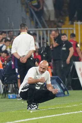 ISTANBUL, TURKEY - SEPTEMBER 05: Coach Vincenzo Italiano of Besiktas JK during the Turkish Super League 2026 27 derby match between Fenerbahce and Besiktas at Chobani Stadium, september 05 , 2026 in Istanbul, Turkey. Istanbul Kadikoy Turkey Copyright: xSeskimphotox Fener-Besiktas-050926 (44)