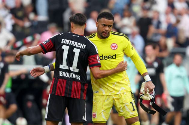 2026.09.06 xjfx Fussball 1. Bundesliga Eintracht Frankfurt - FC Augsburg, Younes Ebnoutalib (Eintracht Frankfurt) and goalkeeper Noah Atubolu (Eintracht Frankfurt) dissapointed (DFL DFB REGULATIONS PROHIBIT ANY USE OF PHOTOGRAPHS as IMAGE SEQUENCES and or QUASI-VIDEO) Copyright: HMBxMedia JoaquimxFerreira