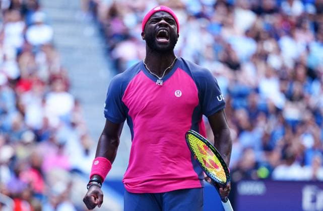 Frances Tiafoe celebrates winning the first set 2026 US Open, Day Eight, USTA Billie Jean King National Tennis Center, New York, USA - 06 Sep 2026New York USTA Billie Jean King National T New York (NY) United States of America EDITORIAL USE ONLY No use with unauthorised audio, video, data, fixture lists, club league logos or live services. Online in-match use limited to 120 images, no video emulation. No use in betting, games or single club league player publications. Copyright: xJavierxGarcia Shutterstockx 17137666an