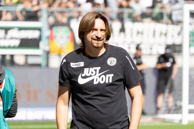 Mönchengladbach, Deutschland 03. Mai 2026: 1. BL - 2026 2027 - Sp. 2 - Borussia Mönchengladbach gegen SV Elversberg Im Bild: Trainer Vincent Wagner (SV) DFL DFB regulations prohibit any use of photographs as image sequences and or quasi-video. ista-Borussia Park Nordrhein Westfalen Copyright: xFotostandx xGörtzx