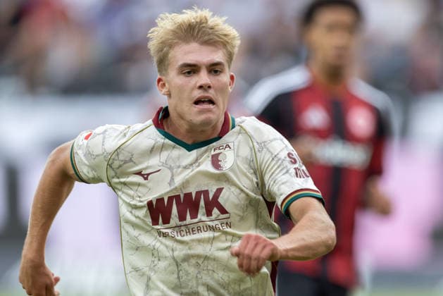 Eintracht Frankfurt - FC Augsburg, 1. FBL Hennes Behrens (FC Augsburg, 16). Bundesligaspiel zwischen Eintracht Frankfurt und dem FC Augsburg am 6. September 2026 im Deutsche Bank Park in Frankfurt am Main., Frankfurt am Main Hessen Deutschland Deutsche Bank Park