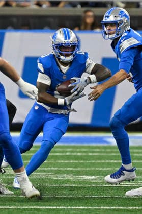 Sep 13, 2026; Detroit, MI, USA; Detroit Lions running back Jahmyr Gibbs (0) with a run up the middle at Ford Field. Mandatory Credit: -Cal Media Detroit USA - ZUMAc04_ 20260913_zma_c04_152 Copyright: xAllanxDranbergx