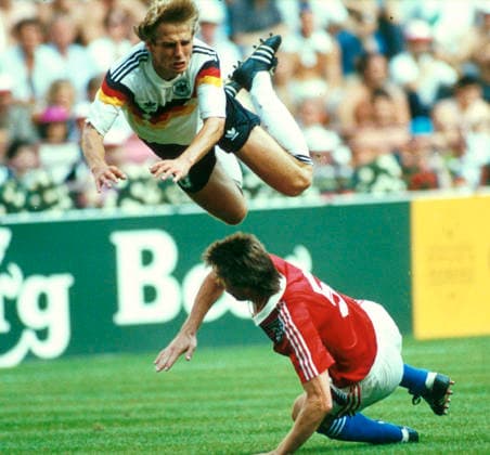 Fotboll, Tyskland - Tjeckoslovakien: Jürgen Klinsmann.