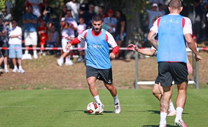 15.09.26 VfB Stuttgart Training Deutschland, Stuttgart, 15.09.2026, Fussball, Bundesliga, Saison 2026 2027, VfB Stuttgart Training: Deniz Undav.