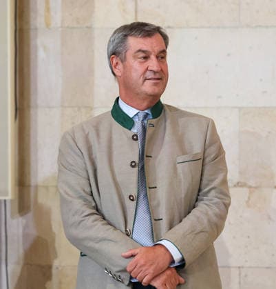 Dr. Markus Soeder (MdL, Ministerpraesident Bayern und CSU Vorsitzender), GER, Ministerpraesident Dr. Markus Soeder empfaengt die Frauen- und Herrenfussballmanschaft des FC Bayern Muenchen zur Ehrung als Deutsche Meister in der Saison 2025 28, 16.09.2026, GER, Ministerpraesident Dr. Markus Soeder empfaengt die Frauen- und Herrenfussballmanschaft des FC Bayern Muenchen zur Ehrung als Deutsche Meister in der Saison 2025 28, 16.09.2026 Muenchen Copyright: xEibner-Pressefoto JennixMaulx EP_JML