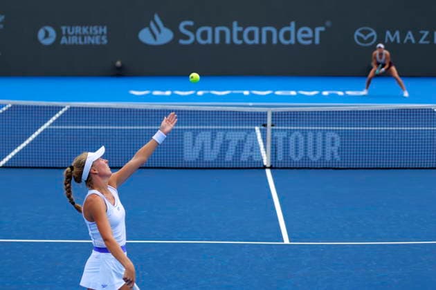 Guadalajara Open tennis tournament Magdalena Frech of Poland in action against Caroline Dolehide of the US during their round-of-16 Women s Singles match at the Guadalajara Open WTA, Tennis Damen 500 in Guadalajara, Jalisco, Mexico, 16 September 2026. Guadalajara Mexico  Copyright: xFRANCISCOxGUASCOx