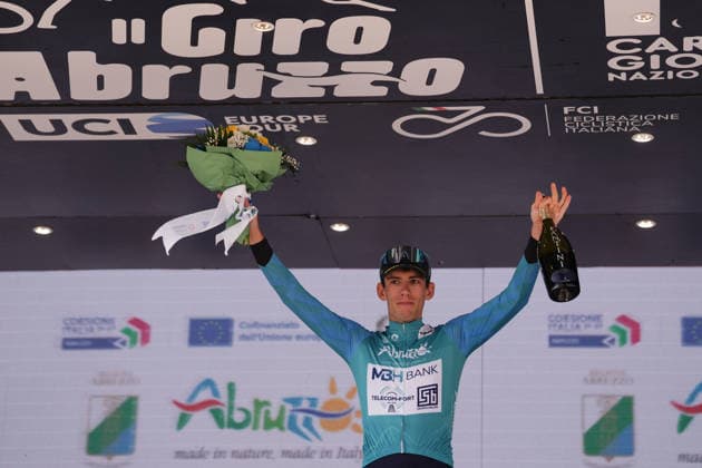 Italy s Alessandro Fancellu of MBH Bank CSB Telecom Fort blu-green jersey during the Giro d™Abruzzo, stage 3 from Oricola - Piana del Cavaliere to San Benedetto dei Marsi (159 km) - Abruzzo, Italy - Thursday, September 17, 2026. - cycling.  Copyright: xMassimoxPaolone LaPressex
