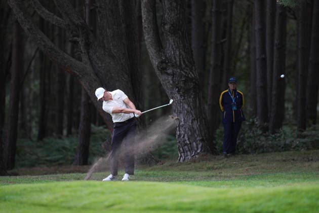 VIRGINIA WATER, ENGLAND - SEPTEMBER 17: Ludvig Aberg (SWE) plays from the rough on the twelfth hole during Round 1 at the BMW PGA, Golf Herren Championship at Wentworth Golf Club, Virginia Water on September 17, 2026 in Surrey, England The BMW PGA Championship