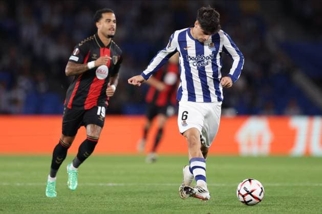 Jon Martin of Real Sociedad in action. Real Sociedad v AFC Bournemouth, UEFA Europa League, Football, Reale Arena, San Sebastian, Spain - 17 Sep 2026San Sebastian Reale Arena Australia  Copyright: xRaddadxJebarah Shutterstockx 17155987r