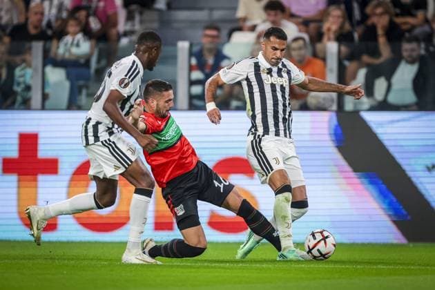 TURIN , 17-09-2026 , Allianz Stadium , season 2026 2027 , Europa League phase , match between Juventus and NEC Nijmegen , picture shows Juventus goalkeeper Guglielmo Vicario, NEC player Dusan Tadic, Juventus player Zeki Celik Juventus - NEC  x207186733x Copyright: