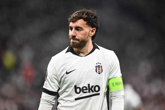 Besiktas v Olympique Marseille - UEFA Europa League ISTANBUL, TURKIYE - SEPTEMBER 17: Orkun Kokcu of Besiktas gestures during the UEFA Europa League Week 1 match between Besiktas and Olympique Marseille at Tupras Stadium in Istanbul, Turkiye, on September 17, 2026. Hakan Akgun Anadolu Istanbul Turkey. Editorial use only. Please get in touch for any other usage.  Copyright: x2026xAnadoluxHakanxAkgunx