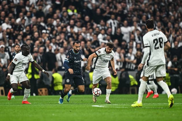 Besiktas v Olympique Marseille - UEFA Europa League ISTANBUL, TURKIYE - SEPTEMBER 17: Salih Ozcan (2nd R) of Besiktas in action against Himad Abdelli (2nd L) of Olympique Marseille during the UEFA Europa League Week 1 match between Besiktas and Olympique Marseille at Tupras Stadium in Istanbul, Turkiye, on September 17, 2026. Hakan Akgun Anadolu Istanbul Turkey. Editorial use only. Please get in touch for any other usage.  Copyright: x2026xAnadoluxHakanxAkgunx
