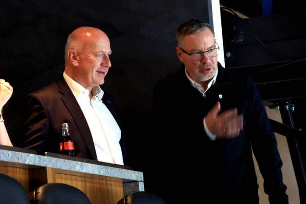 17.09.2026, GER ,DEU, Deutschland, Regierende Bürgermeister von Berlin Kai Wegner, Thomas Bothstede Geschaeftsfuehrer ( Eisbaeren Berlin ) nordphoto GmbH Engler Berlin Uber-Arena Berlin Deutschland Copyright: xNordphotox xEnglerx