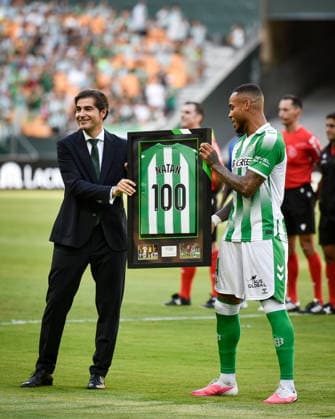 ESP: LaLiga EA Sports Real Betis v Getafe CF Natan Bernardo De Souza celebrates 100 games with Real Betis during LaLiga EA Sports match between Real Betis v Getafe CF played at La Cartuja Stadium, Seville on September 17 2026 in Spain Spain Soccer Copyright: xAgenciaxLOFx