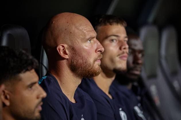 Besiktas JK vs Marseille UEFA Europa League - League Phase MD1 Theo Vermot of Olympique de Marseille sits on the bench prior to the UEFA Europa League 2026 27 League Phase MD1 match between Besiktas JK and Marseille at Tupras Stadium in Istanbul, Turkey, on September 17, 2026 Istanbul Turkey  Copyright: xBurakxBasturkx