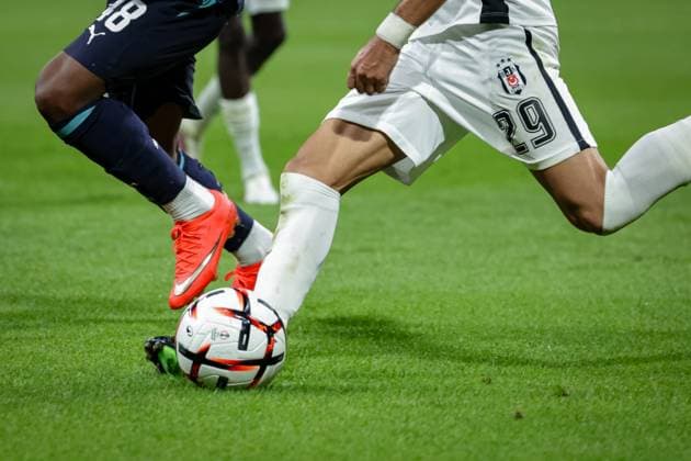 Besiktas JK vs Marseille UEFA Europa League - League Phase MD1 Ilhan Fakili of Besiktas JK passes the ball during the UEFA Europa League 2026 27 League Phase MD1 match between Besiktas JK and Marseille at Tupras Stadium in Istanbul, Turkey, on September 17, 2026 Istanbul Turkey  Copyright: xBurakxBasturkx