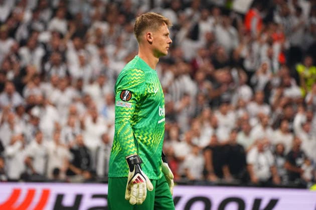 ISTANBUL, TURKEY - SEPTEMBER 17 : Goalkeeper Alexander Nubel of Besiktas reacts during the UEFA Europa League 2026 27 match between Besiktas JK and Marsilya at Tupras Stadium on September 17, 2026 in Istanbul, Turkey. Istanbul Besiktas Turkey Copyright: xSeskimphotox Besiktas-Marsilya-1709 (3)