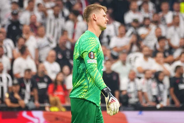 ISTANBUL, TURKEY - SEPTEMBER 17 : Goalkeeper Alexander Nubel of Besiktas reacts during the UEFA Europa League 2026 27 match between Besiktas JK and Marsilya at Tupras Stadium on September 17, 2026 in Istanbul, Turkey. Istanbul Besiktas Turkey Copyright: xSeskimphotox Besiktas-Marsilya-1709 (88)