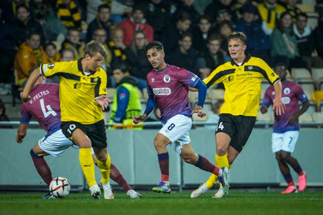 Europa League in soccer 2026–2027 Lillestrøm SCU Torreense Lillestrøm 20260917 Lillestrøm s Thomas Lehne Olsen, SCU Torreense s Alejandro Alfaro Cascales, and Lillestrøm s Gustav Nyheim during the Europa League soccer match between Lillestrøm and SCU Torreense at Arasen. Photo by Stian Lysberg Solum, NTB, Lillestrøm, Norway. EDITORIAL USE ONLY. RESTRICTED USE FOR BETTING COMPANIES.  Copyright: xStianxLysbergxSolumx xNTBx