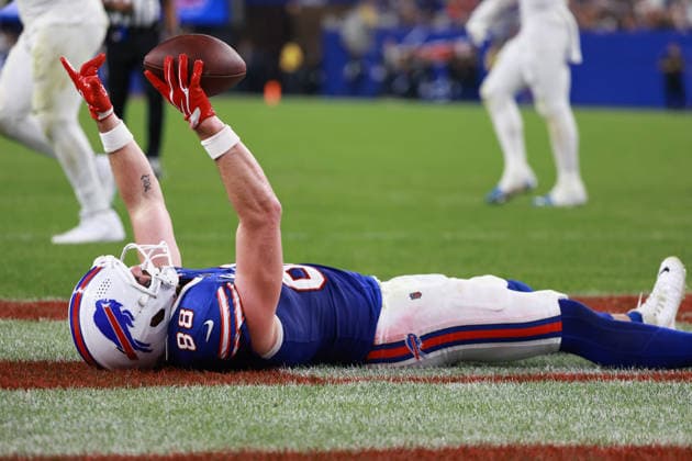 Detroit Lions vs Buffalo Bills ORCHARD PARK, NEW YORK - SEPTEMBER 17: Tight end Dawson Knox 88 of the Buffalo Bills reacts after scoring a touchdown during the first half of an NFL, American Football Herren, USA football game between the Detroit Lions and the Buffalo Billsat Highmark Stadium in Orchard Park, New York, USA, on Thursday, September 17, 2026 Orchard Park New York United States  Copyright: xJorgexLemusx originalFilename:lemus-detroitl260917_np6L5