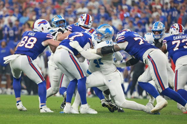 Detroit Lions vs Buffalo Bills ORCHARD PARK, NEW YORK - SEPTEMBER 17: Quarterback Josh Allen 17 of the Buffalo Bills gets sacked by defensive end Aidan Hutchinson 97 of the Detroit Lions during the first half of an NFL, American Football Herren, USA football game between the Detroit Lions and the Buffalo Billsat Highmark Stadium in Orchard Park, New York, USA, on Thursday, September 17, 2026 Orchard Park New York United States  Copyright: xJorgexLemusx originalFilename:lemus-detroitl260917_np2nO
