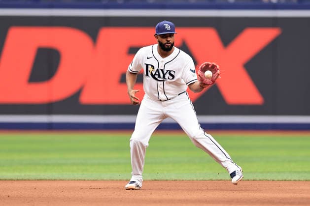 September 17, 2026, St. Petersburg, Florida, USA: Tampa Bay Rays third baseman Junior Caminero (13) fiends a ball off the bat of Athletics catcher Jonah Heim (15) and throws him out at first base during an MLB, Baseball Herren, USA game on September 17, 2026 at Tropicana Field. The Rays beat the Athletics 10-1 and swept the series. MLB 2026: Tampa Bay Rays 10 : 1 Athletics  - ZUMAh180 20260917_zsp_h180_068 Copyright: xKimxHukarix