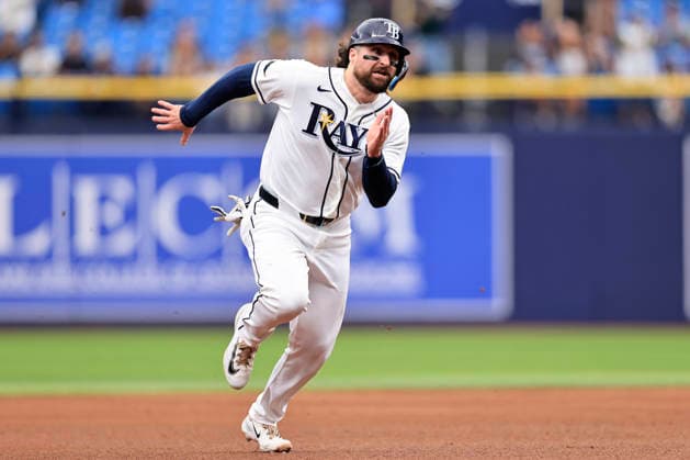 September 17, 2026, St. Petersburg, Florida, USA: Tampa Bay Rays right fielder Ryan Vilade (26) heads to home on a double by second baseman Richie Palacios (1) during an MLB, Baseball Herren, USA game against the Athletics on September 17, 2026 at Tropicana Field. The Rays beat the Athletics 10-1 and swept the series. St. Petersburg USA - ZUMAh180 20260917_zsp_h180_065 Copyright: xKimxHukarix
