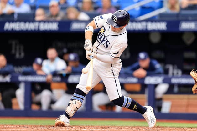 September 17, 2026, St. Petersburg, Florida, USA: Tampa Bay Rays shortstop Taylor Walls (6) grounds into a force out at second base during an MLB, Baseball Herren, USA game on September 17, 2026 at Tropicana Field. The Rays beat the Athletics 10-1 and swept the series. MLB 2026: Tampa Bay Rays 10 : 1 Athletics  - ZUMAh180 20260917_zsp_h180_092 Copyright: xKimxHukarix