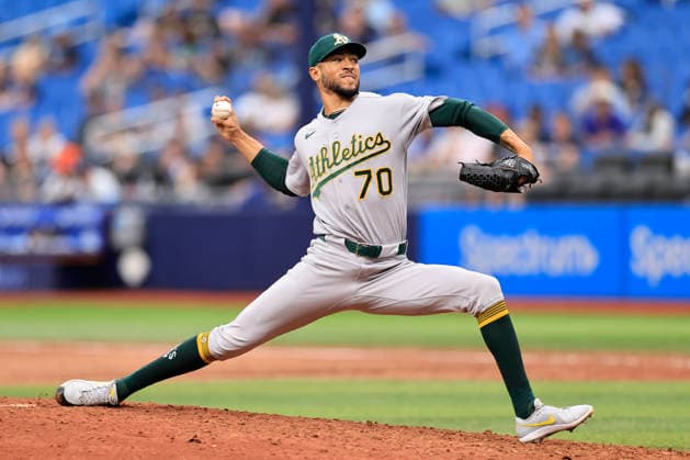 September 17, 2026, St. Petersburg, Florida, USA: Athletics pitcher Yunior Tur (70) delivers a pitch during an MLB, Baseball Herren, USA game against the Tampa Bay Rays on September 17, 2026 at Tropicana Field. The Rays beat the Athletics 10-1 and swept the series. MLB 2026: Tampa Bay Rays 10 : 1 Athletics  - ZUMAh180 20260917_zsp_h180_099 Copyright: xKimxHukarix
