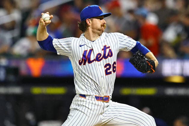MLB, Baseball Herren, USA Philadelphia Phillies Vs. New York Mets New York Mets starting pitcher Nolan McLean 26 throws during the second inning of a baseball game against the Philadelphia Phillies at Citi Field in Corona, on September 17, 2026. Flushing N.Y. United States  Copyright: xGordonxDonovanx originalFilename:donovan-mlbphila260917_npeHV.jpg
