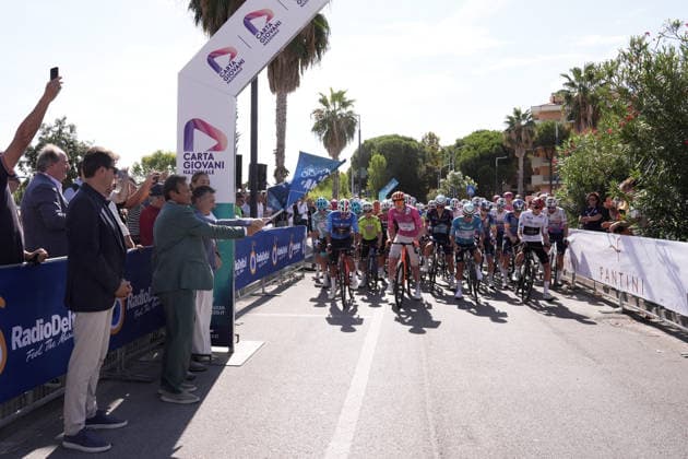 Start race during the Giro d™Abruzzo, stage 4 from Silvi to Controguerra (182 km) - Abruzzo, Italy - Friday, September 18, 2026. - cycling.  Copyright: xMassimoxPaolone LaPressex