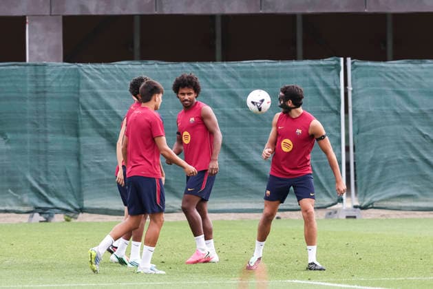 September 18, 2026, Sant Joan Despi, Barcelona, Spain: Karim Adeyemi and Eric Garcia during the training day of FC Barcelona, Barca ahead the Spanish League, Laliga EA Sports, football match against Sevilla FC at Ciudad Esportiva Joan Gamper on September 18, 2026 in Sant Joan Despi, Barcelona, Spain. FC Barcelona Training And press conference, PK, Pressekonferenz - LaLiga EA Sports  - ZUMAa181 20260918_zaa_a181_002 Copyright: xJavierxBorregox