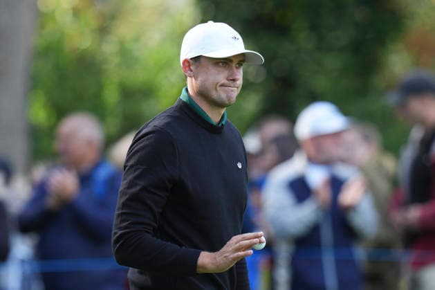 VIRGINIA WATER, ENGLAND - SEPTEMBER 18: Ludvig Aberg (SWE) after holing a long putt on the 15th green during Round 2 at the BMW PGA, Golf Herren Championship at Wentworth Golf Club, Virginia Water on September 18, 2026 in Surrey, England The BMW PGA Championship
