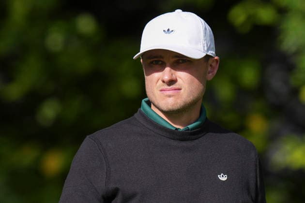 VIRGINIA WATER, ENGLAND - SEPTEMBER 18: Ludvig Aberg (SWE) walks from the sixteenth tee during Round 2 at the BMW PGA, Golf Herren Championship at Wentworth Golf Club, Virginia Water on September 18, 2026 in Surrey, England The BMW PGA Championship