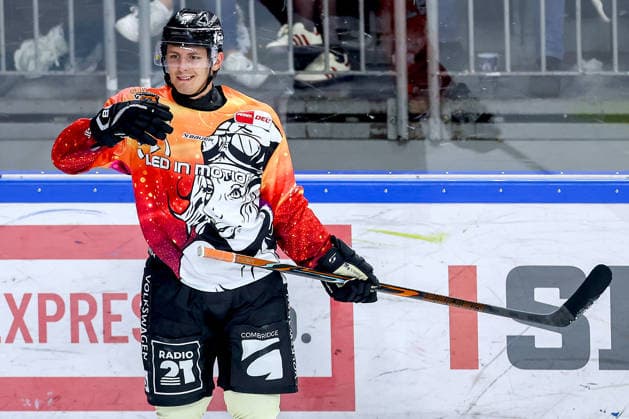 18.09.2026, Eishockey, DEL, Kölner Haie - Grizzlys Wolfsburg, 1.Spieltag, Saison 2026 27, Lanxess-Arena Köln: Timo Ruckdäschel (Grizzlys Wolfsburg 91) Nordrhein-Westfalen Deutschland