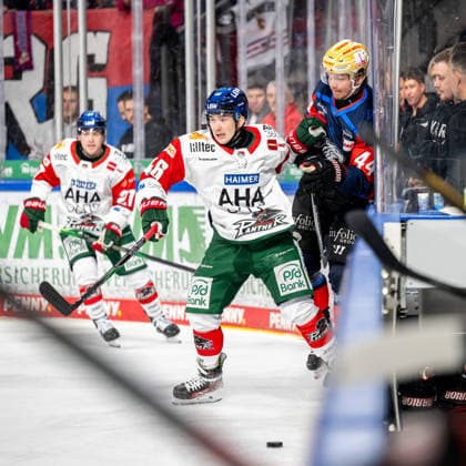 18.09.2026 - Eishockey - Saison 2026 2027 - Penny DEL - Nürnberg Ice Tigers Icetigers - Augsburger Panther Augsburg - ThHa - xthxhax - Moritz Elias (46, Augsburger Panther, AEV ) Josef Eham (44, Nürnberg Ice Tigers, NIT ) Check