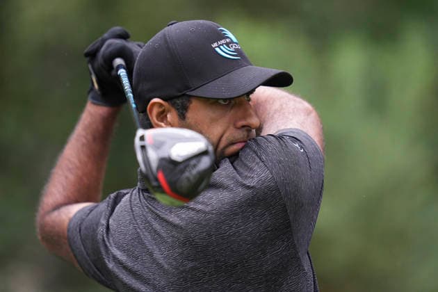 VIRGINIA WATER, ENGLAND - SEPTEMBER 18: Aaron Rai (ENG) plays from the thirteenth tee during Round 2 at the BMW PGA, Golf Herren Championship at Wentworth Golf Club, Virginia Water on September 18, 2026 in Surrey, England The BMW PGA Championship