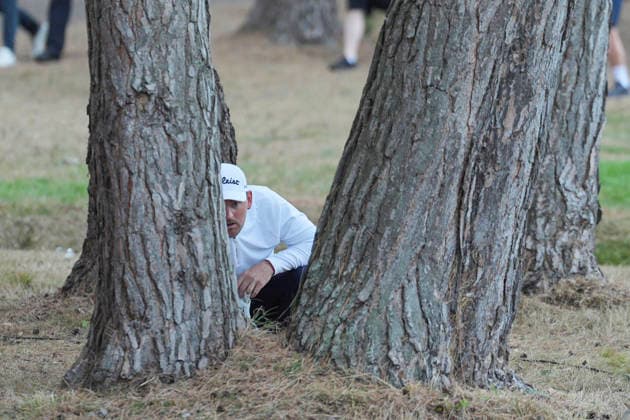 VIRGINIA WATER, ENGLAND - SEPTEMBER 18: Bernd Wiesberger (AUT) looks for a gap between the trees on the 12th hole during Round 2 at the BMW PGA, Golf Herren Championship at Wentworth Golf Club, Virginia Water on September 18, 2026 in Surrey, England The BMW PGA Championship