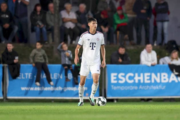 18.09.2026, Herren, Fussball, Saison 2026 2027, Regionalliga Bayern, 10. Spieltag: TSV Aubstadt - FC Bayern Muenchen II Filip PaviÄ‡ ( 4, FC Bayern München II) Sulzfeld Schulstadion Aubstadt (NGN Arena) Bayern Deutschland