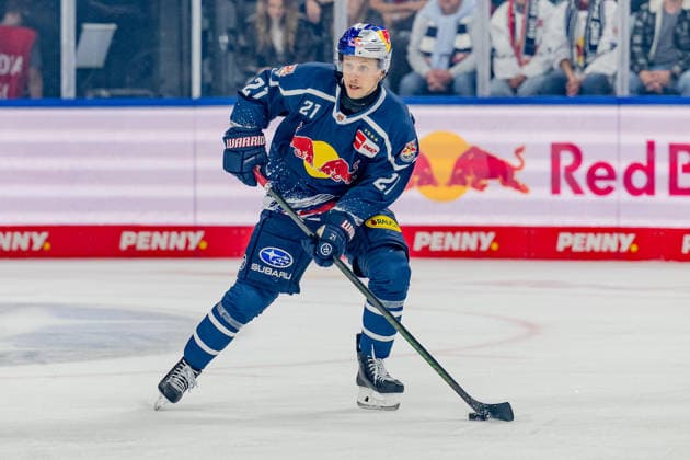 Dominik Kahun (EHC Red Bull Muenchen, 21) GER, EHC Red Bull Muenchen vs. Adler Mannheim, Eishockey, DEL, Saison 2026 2027, 1. Spieltag, 18.09.2026. Foto: HMB Media Heike Feiner Copyright: HMBxMedia HeikexFeiner