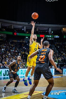 Basketball Berlin 18.09.2026 Saison 2026 2027 EasyCredit BBL 1. Bundesliga Männer, Herren Alba Berlin - NINERS Chemnitz Jordan Ford (Alba Berlin, No.03)