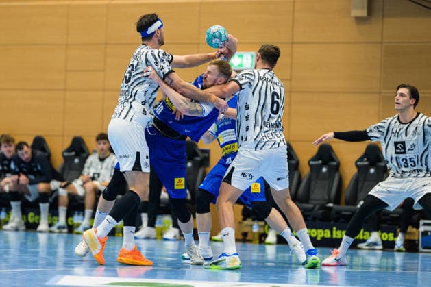 Dominik Solak (ThSV Eisenach, 30), Harald Reinkind (THW Kiel, 06), Veron Nacinovic (THW Kiel, 93), Domen Makuc (THW Kiel, 35) GER, ThSV Eisenach gegen THW Kiel, 1. Opel Handballbundesliga, Handball, 5.Spieltag, Saison 2026 2027, 20.00 Uhr, 18.09.2026 GER, ThSV Eisenach gegen THW Kiel, 1. Opel Handballbundesliga, Handball, 5.Spieltag, Saison 2026 2027, 20.00 Uhr, 18.09.2026 Eisenach Copyright: xMartinxHerbstx