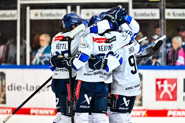 Torjubel, Jubel, Freude bei Torschütze Riley Sheen (ERC Ingolstadt, 91) Austen Keating (ERC Ingolstadt, 89) Leon Hüttl (ERC Ingolstadt, 25), GER, Iserlohn Roosters vs. ERC Ingolstadt, Eishockey, Penny-DEL, 1. Spieltag, Spielzeit 2026 2027, 19.09.2026, GER, Iserlohn Roosters vs. ERC Ingolstadt, Eishockey, Penny-DEL, 1. Spieltag, Spielzeit 2026 2027, 19.09.2026 Iserlohn Copyright: xJonasxBrockmann Eibner-Pressefotx EP_JBN