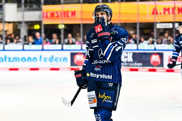 Cole Maier (Iserlohn Roosters, 14) enttäuscht, GER, Iserlohn Roosters vs. ERC Ingolstadt, Eishockey, Penny-DEL, 1. Spieltag, Spielzeit 2026 2027, 19.09.2026, GER, Iserlohn Roosters vs. ERC Ingolstadt, Eishockey, Penny-DEL, 1. Spieltag, Spielzeit 2026 2027, 19.09.2026 Iserlohn Copyright: xJonasxBrockmann Eibner-Pressefotx EP_JBN