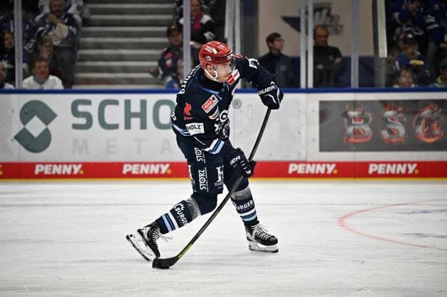 Bode Wilde (Schwenninger Wild Wings) 4 Schwenninger Wild Wings gegen Loewen Frankfurt, DEL, Hauptrunde, Spiel 1, Saison 2026 2027, 20260918 Schwenninger Wild Wings gegen Loewen Frankfurt, DEL, Hauptrunde, Spiel 1, Saison 2026 2027, 20260918 Schwenningen Copyright: xEibner-Pressefoto SvenxLaeglerx EP_SVL