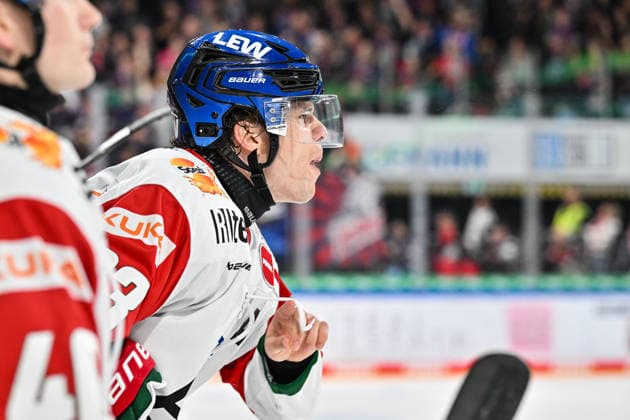 Penny DEL; Nürnberg Ice Tigers - Augsburger Panther, 18.09.2026 NUREMBERG, GERMANY; 18. SEPTEMBER: im Bild Tim WOHLGEMUTH (Augsburger Panther 33) der mit einer entscheidung des Schiedsrichters nicht zufrieden ist Böse Sauer während dem Match der Penny DEL zwischen den Nürnberg Ice Tigers und den Augsburger Panthern am 1. Spieltag im der PSD Bank Nürnberg Arena Copyright: xBEAUTIFULxSPORTS Goldbergx