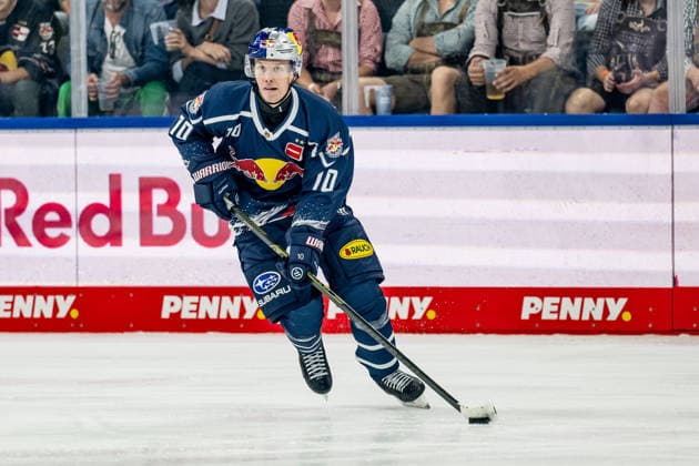 Elis Hede (EHC Red Bull Muenchen, 10) GER, EHC Red Bull Muenchen vs. Adler Mannheim, Eishockey, DEL, Saison 2026 2027, 1. Spieltag, 18.09.2026. Foto: HMB Media Heike Feiner Copyright: HMBxMedia HeikexFeiner
