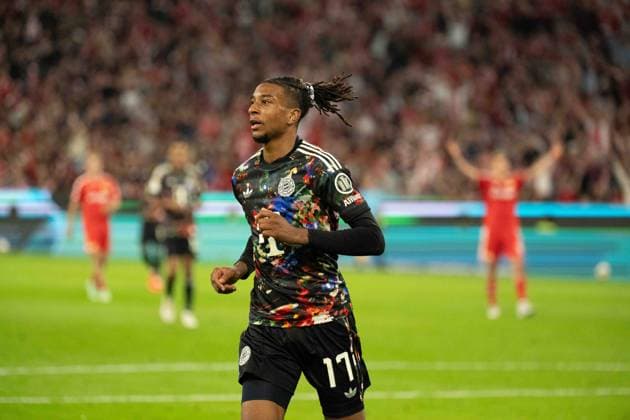 18.09.2026: Fußball: FC Bayern München - Union Berlin, 4. Spieltag der 1. Bundesliga in der Allianz Arena in München Torsjubel Michael Olise (FC Bayern Munchen, 17) zum 6:0. WICHTIGER HINWEIS: Gemäß den Vorgaben der DFL und des DFB ist es untersagt, in dem Stadion und oder vom Spiel angefertigte Fotoaufnahmen in Form von Sequenzbildern und oder videoähnlichen Fotostrecken zu verwerten bzw. verwerten zu lassen. Copyright: xJamesxZabelx